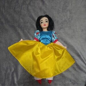 Snow White Proette Doll By Applause With Removable Clothes & Tag